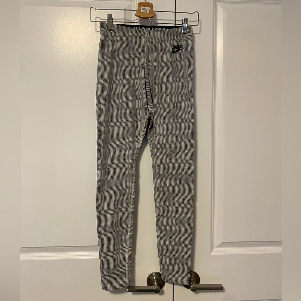 Brand new Nike just do it stripe leggings - S